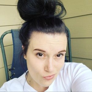 Meet your Posher, Esther